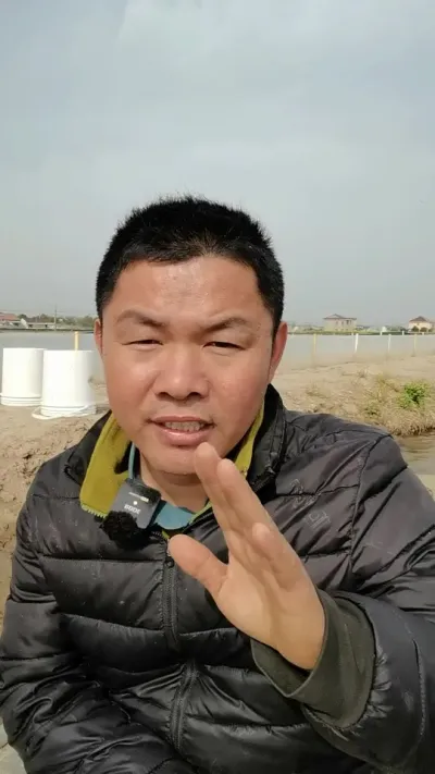 4月份养草真的难吗？ #水产养殖 #河蟹