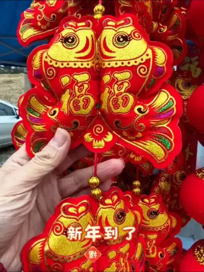 新年到了，给家里院子种上一棵中华好运来樱花树，寓意好，种樱花有钱花，今天种上来年就能在家欣赏满树繁花 #樱花 #花卉绿植养花 #新年 #樱花树 #赏樱花 @DOU+小助手