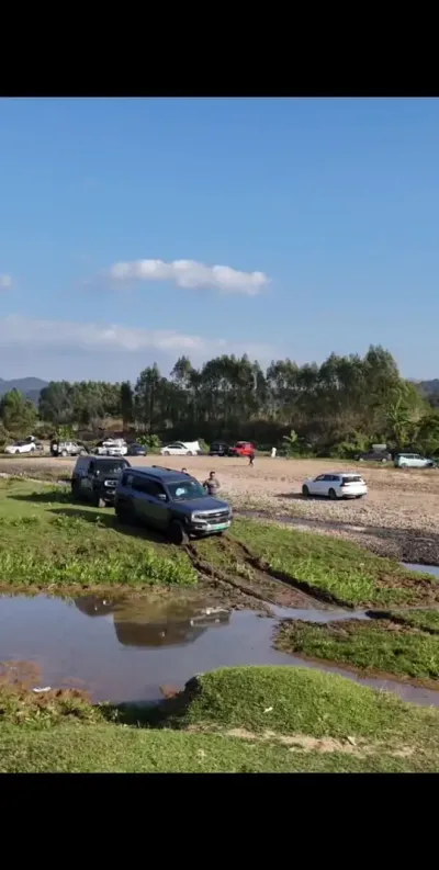 无人机视角来了兄弟们！！！#方程豹豹5 #玩泥巴的最高境界