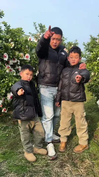 果农不易，有些人为了点流量真的太坏了#现场实拍 #主打的就是一个真实 #三农 #果农不易