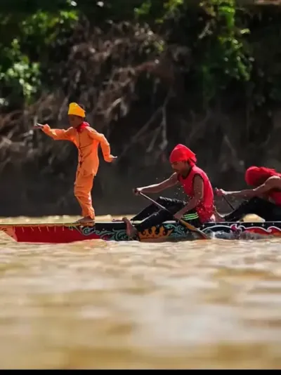 老师教的我全忘了 但社会教的我一直铭记于心#赛龙舟 #水上运动