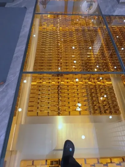 感情有什么好讲的 中国黄金知道吗 买两斤给我#黄金大道