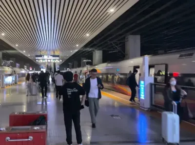 怎么，想回家乡了？要是为了这个就想回家乡为什么当初你又出来呢？