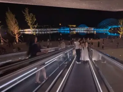 你可以永远相信煤老板的审美.#太原植物园 #中国建筑之美