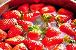 草莓如何施肥更高产，草莓种植方法在这