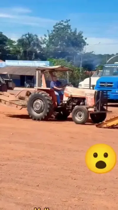 拖拉机驾驶🚜 #拖拉机驾驶 #拖拉机运输 #农机运输 #农机驾驶 #农机视频 @抖音小助手