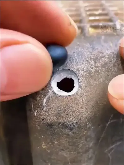 修补小妙招 ，强力泥铁胶#修补 #好物推荐 #实用小技巧 #泥铁胶