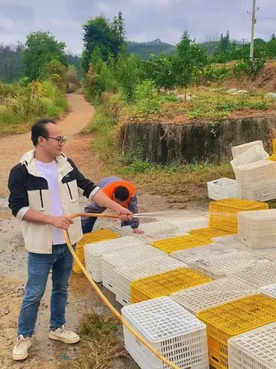 正式入职，成为2025赣南脐橙搬运工，今日场地卫生安排一天 #劳动者是最美的人 #助力果农 #抖音新农人 #赣南脐橙