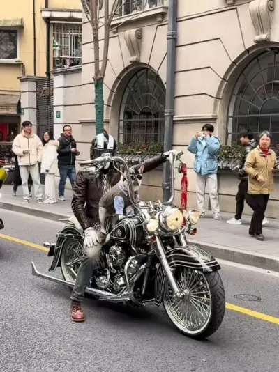 ����ʮ��Ħ�г�����ӵ�м�̨��#Ħ�г� #Ħ�г��ܳ����� #����Ħ�� #���ӻ�����